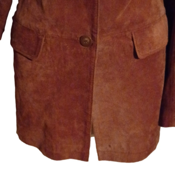 retro leather/ suede beautiful brown coat by Bernardo. Size medium.Flaw. - Picture 3 of 12